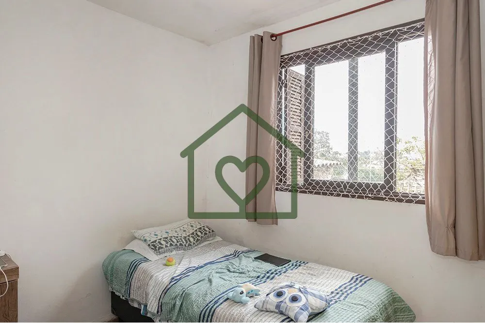 Imagem Descubra a sua próxima casa em Porto Alegre, localizada no encantador bairro de Santa Tereza. Esta ...