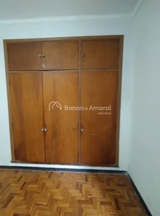 Imagem Casa assobrada com excelente localização! 
Quase esquina com Rua Paula Bueno e próximo Avenida Or...
