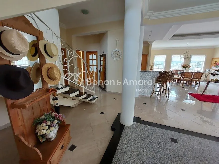 Imagem "Exclusiva Casa de Luxo à Venda em Condomínio Fechado - Valinhos, SP"