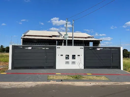 Foto do imóvel Casa à Venda no Nova Lima | 3 Quartos, Suíte, Varanda e Quintal