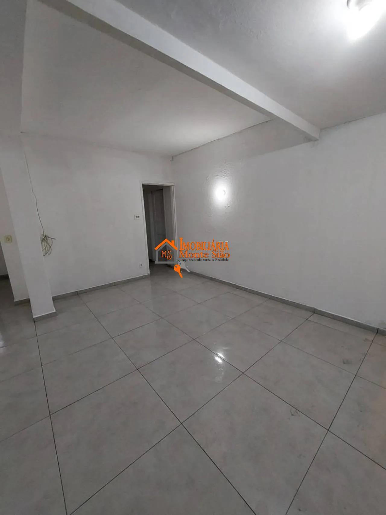 Imagem Casa com 4 dormitórios para alugar, 200 m² por R$ 3.210,00/mês - Jardim Presidente Dutra - Guarulhos/SP