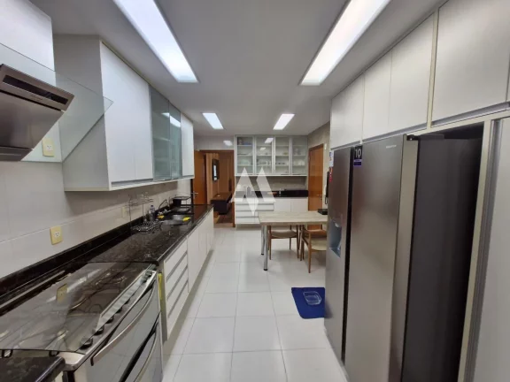 Imagem Apartamento Padrão à venda na Ponta da Praia.