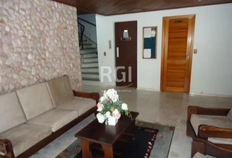 Imagem Cobertura para Venda - 255.99m², 5 dormitórios, sendo 1 suites, 2 vagas - Menino Deus