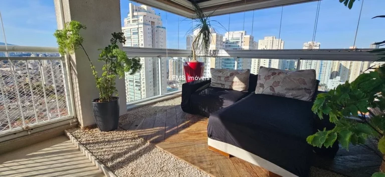 Imagem Apartamento à venda ou locação na Vila Romana com 4 Quartos sendo 3 Suítes, 4 Banheiros, 3 Vagas.