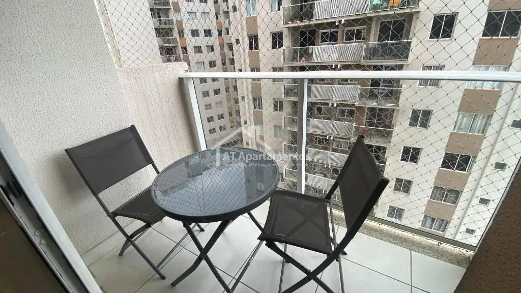 Imagem Apartamento 2 quartos em Todos os Santos, Rio de Janeiro, com varanda e vista para piscina