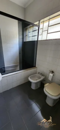 Imagem Casa com 3 dormitórios com duas suítes
