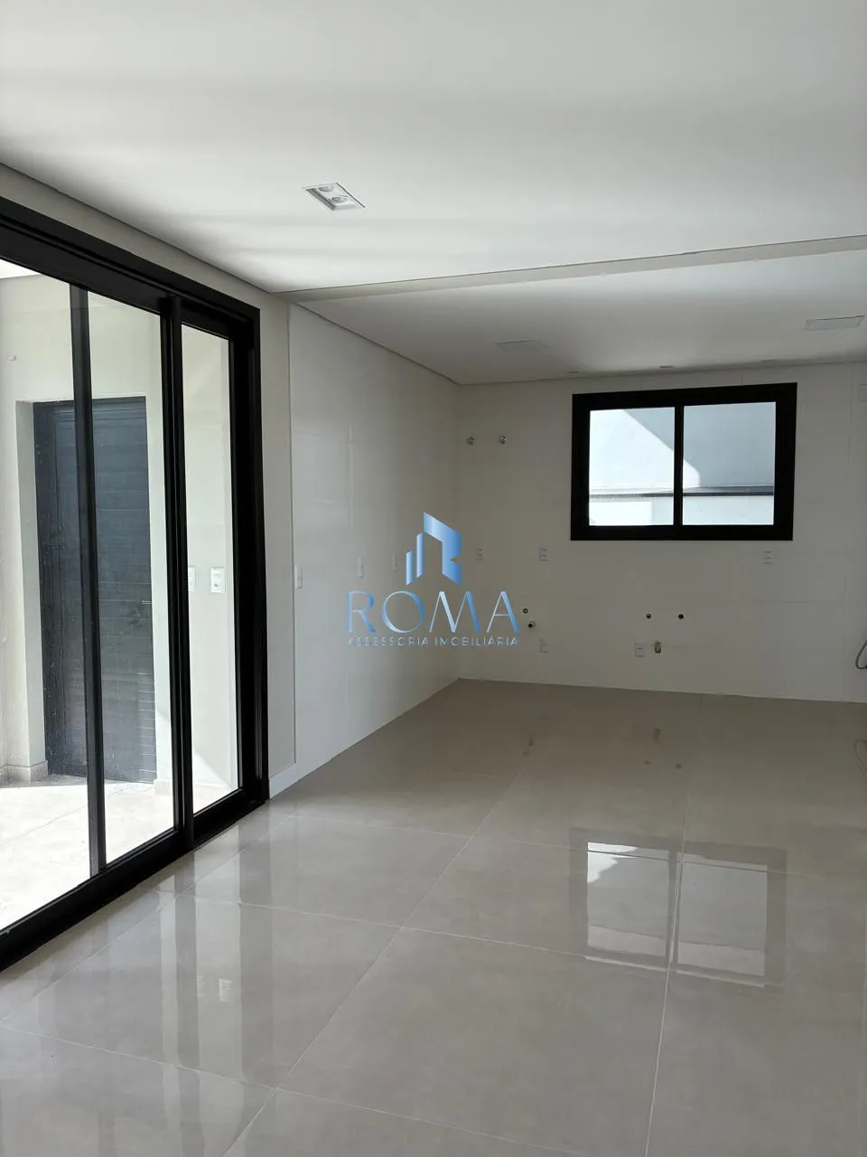 Imagem Casa de Alto Padrão à Venda no Condomínio Cidade Universitária | 364m² e Área Go