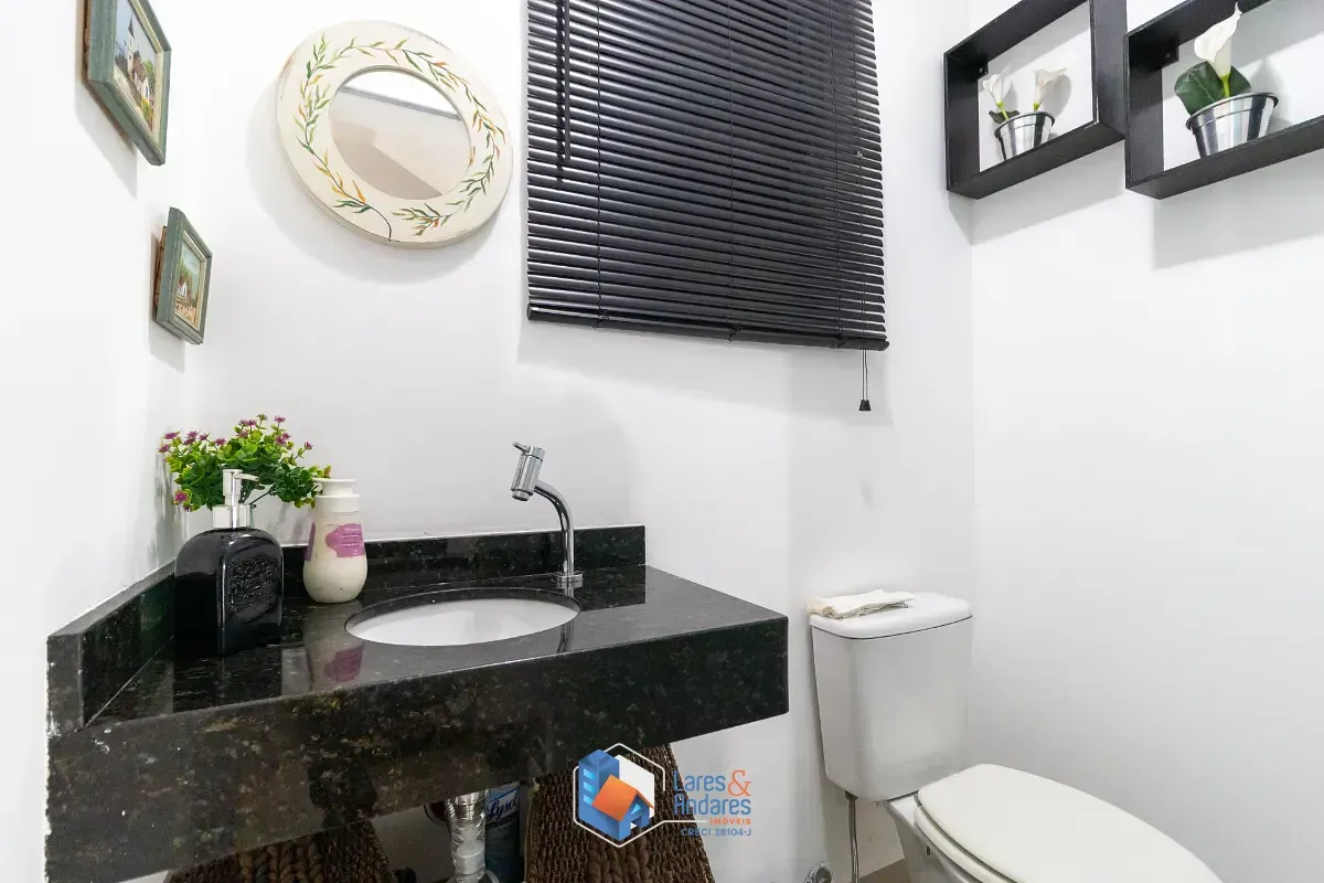 Imagem Casa no condomínio Residencial das Orquideas para venda com 3 quartos, sendo 1 suíte, 142m²