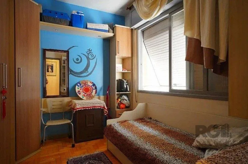 Imagem Apartamento 91m² - 3 dormitórios e 2 vagas no bairro Petrópolis