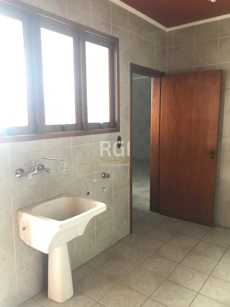 Imagem Cobertura para Venda - 456.37m², 3 dormitórios, sendo 1 suites, 2 vagas - Glória