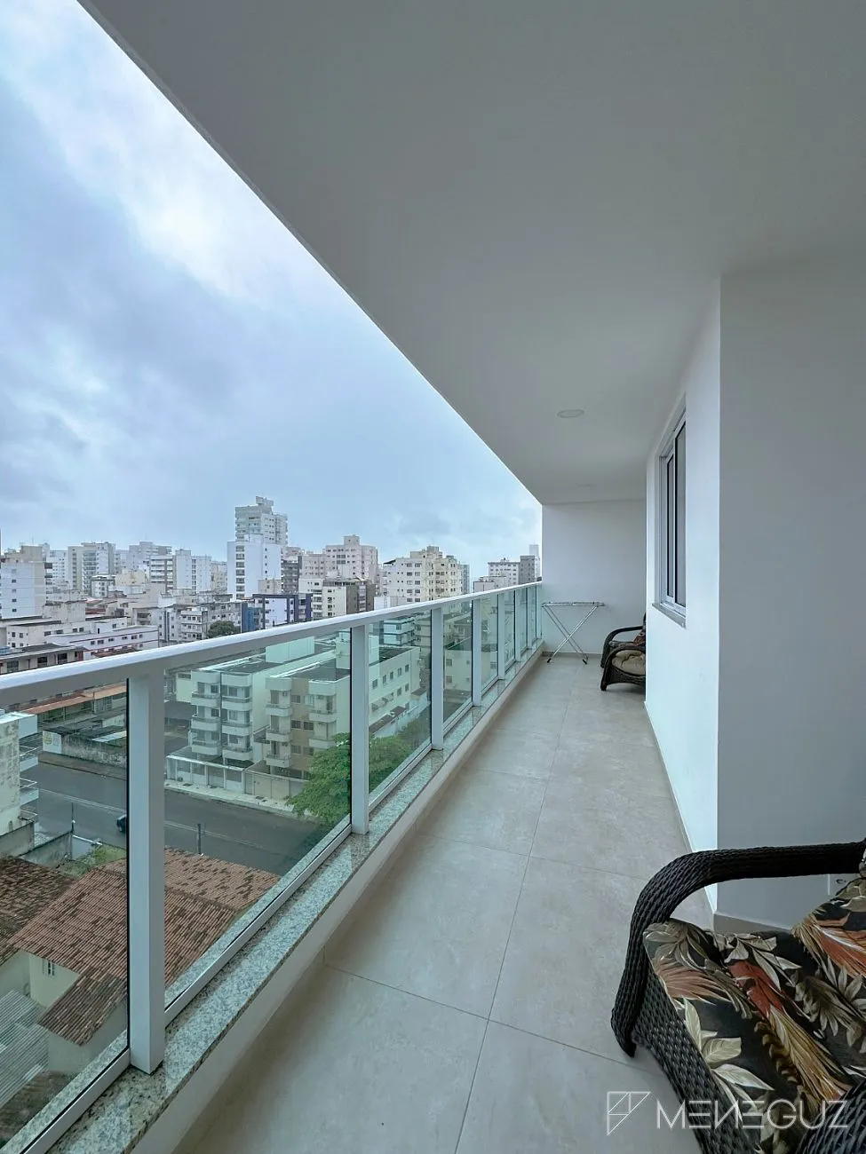 Imagem Apartamento 2 quartos a venda totalmente mobiliado e decorado na Praia do Morro