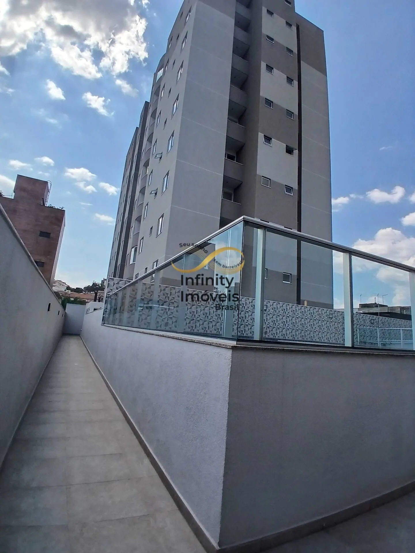 Imagem EDIFÍCIO MANHATAN FLORESTA - Apartamento à venda no bairro Floresta - Belo Horizonte/MG