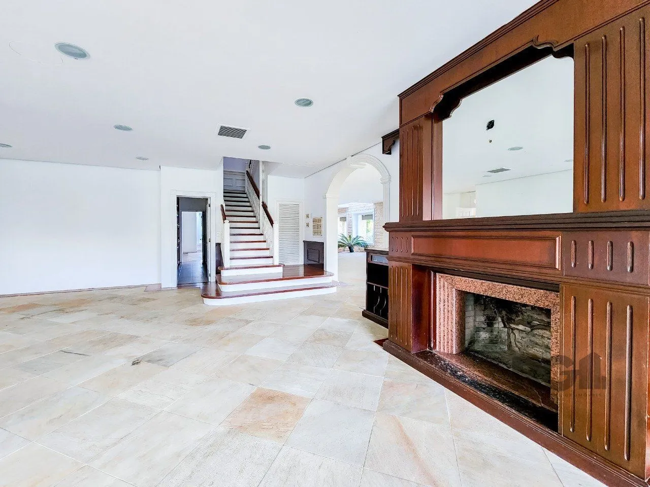 Imagem Casa de Fazenda com 1.318m²