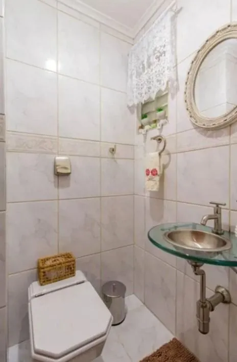 Imagem Apartamento amplo de 110 m2 com 3 quartos à venda em Menino Deus - RS