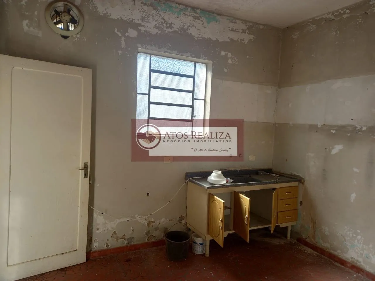 Imagem Casa Térrea com Edícula à Venda na Cidade Dutra - 200m², 3 Dorms, o imóvel precisa de reforma.