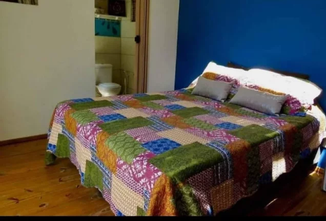 Imagem Casa com Vista para o Mar em Garopaba-SC: 3 Dorms, 2 Suítes, 250m², no Bairro Macacu