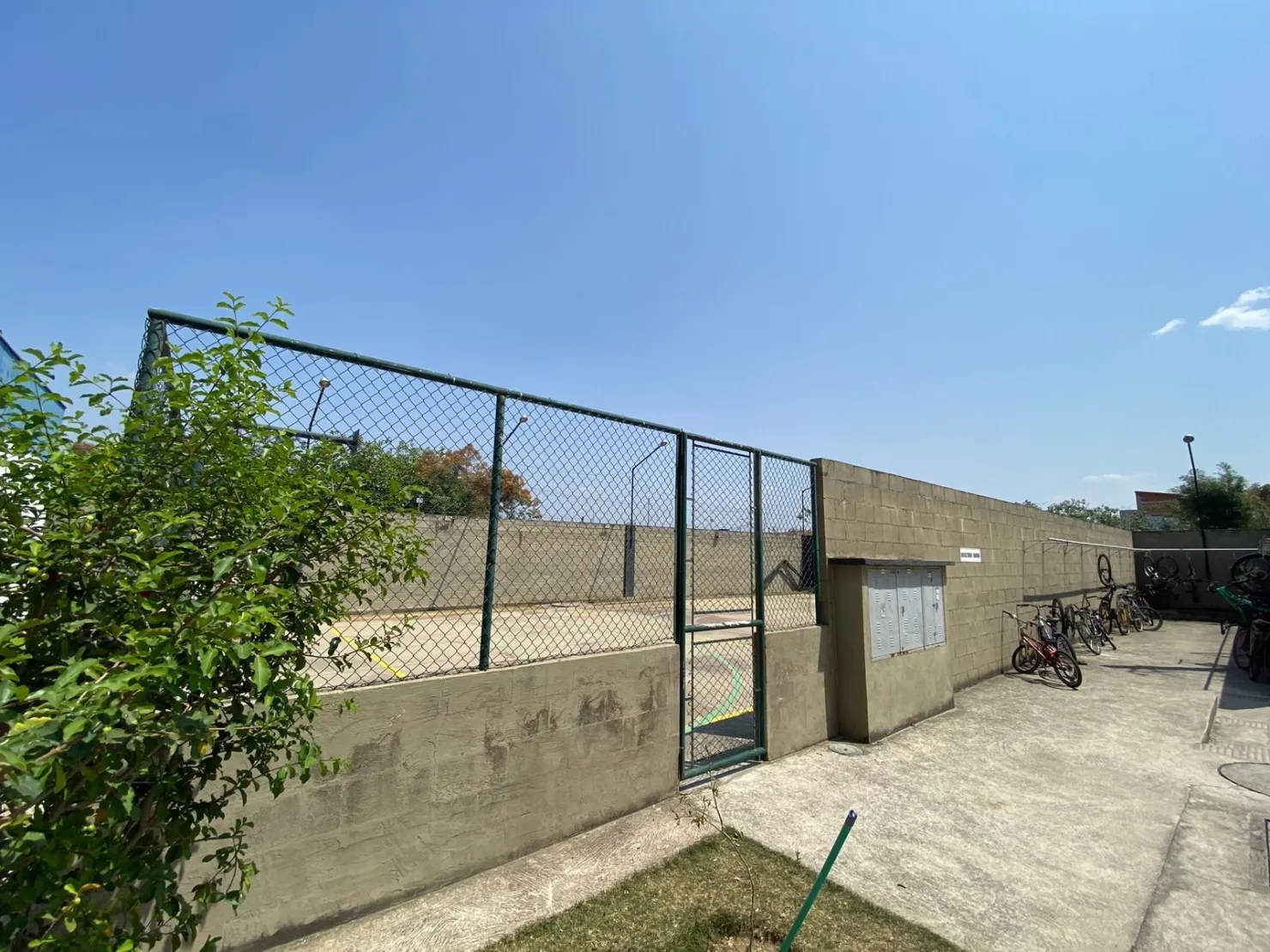 Imagem Apartamento à venda dois dormitórios com sacada e vista para a Serra, Feital, Pindamonhangaba, SP