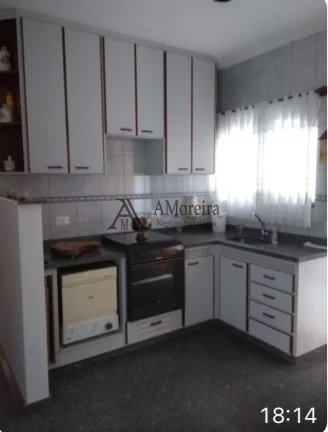 Imagem LINDA CASA TÉRREA 3 dormitórios com 248 m² de construção com pavimento inferior muito bem aproveitado
