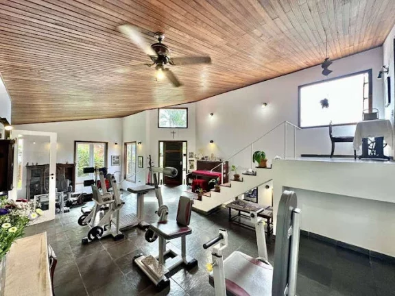 Imagem Rua das Granjas (Miolo) - 4 dorm / 2 sts, linda vista!