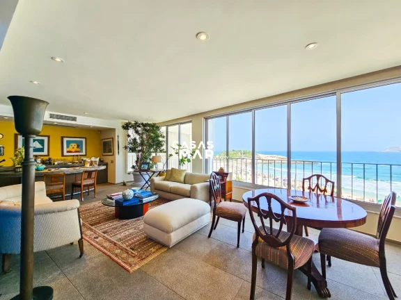 Imagem Venda Luxuoso Apartamento Frente Mar em Arpoador, RJ, 3 Suítes, 2 Vagas. Espaçoso, Privacidade e Tranquilidade