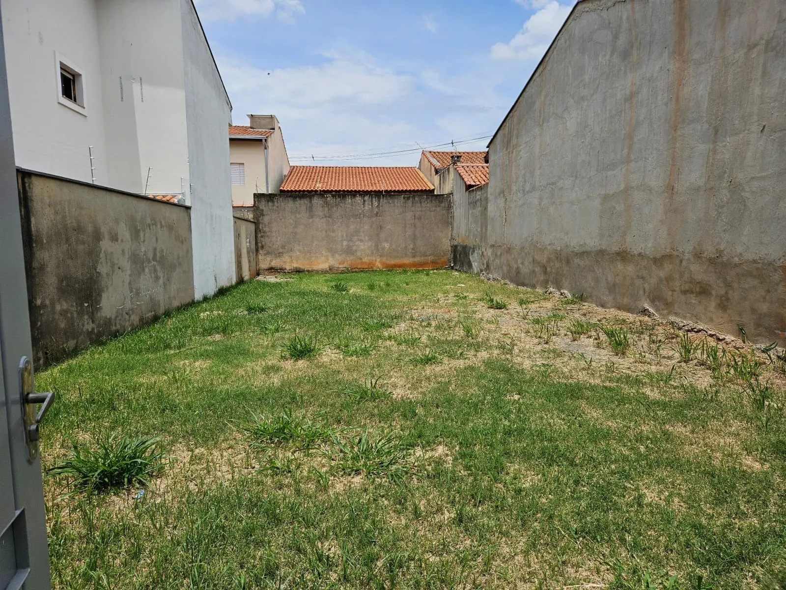 Imagem Oportunidade: Lindo Terreno no Wanel Ville 5