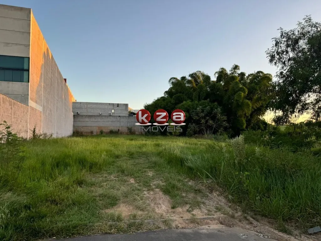 Foto do imóvel Terreno Industrial de 2.816m² à venda no Éden, Sorocaba-SP: sua oportunidade de investimento na região!