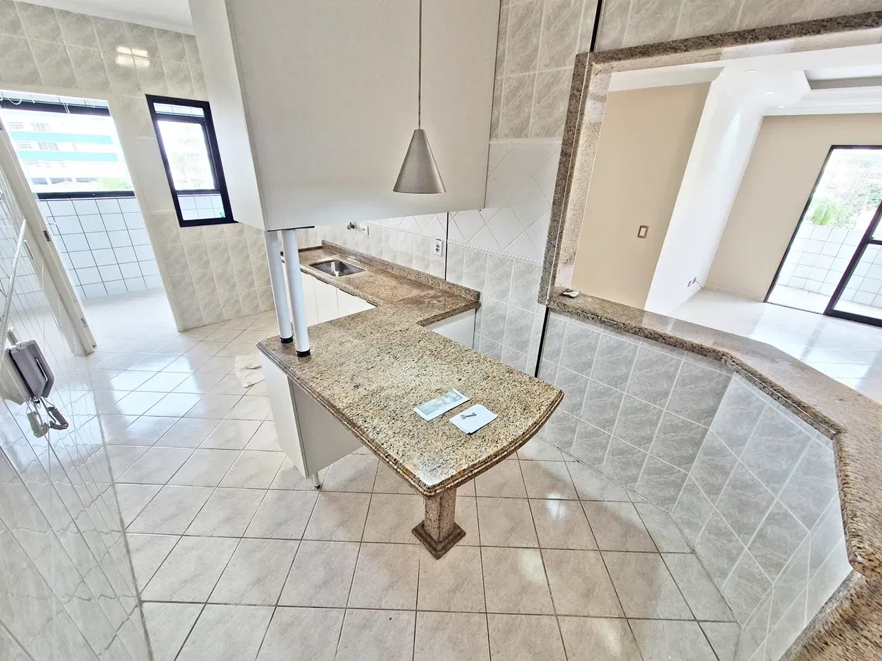 Imagem Apartamento com 2 Quartos à Venda, 73 m² em Mirim - Praia Grande