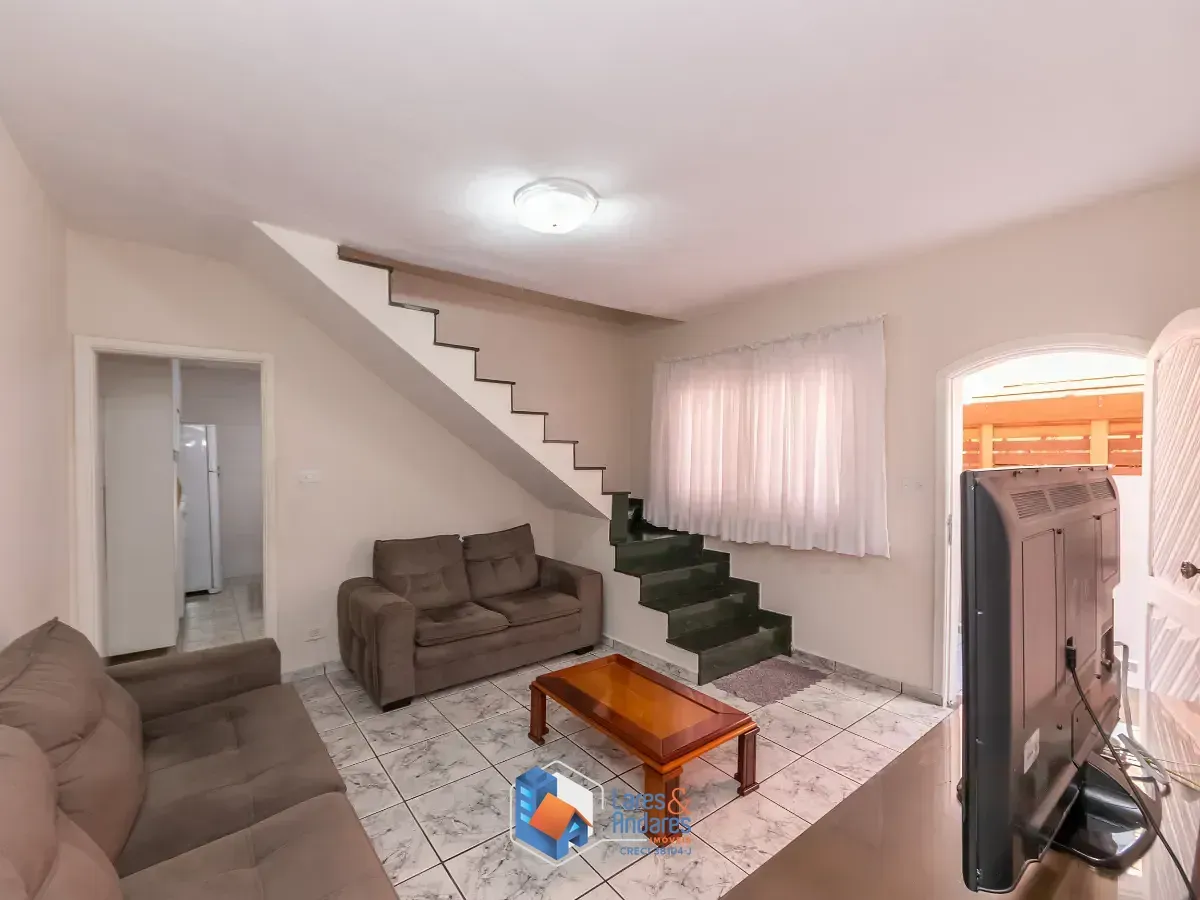 Imagem Sobrado para venda em Vila Tolstoi com 3 quartos, 102m²