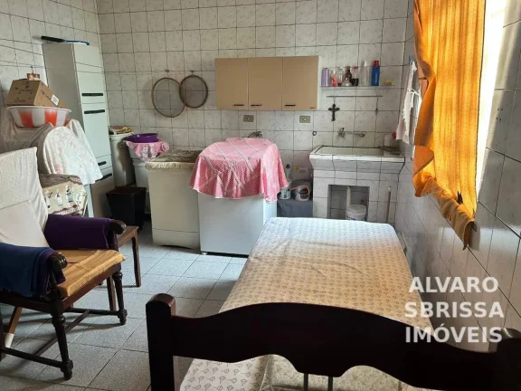 Imagem Casa com três dormitórios na região central de Itu