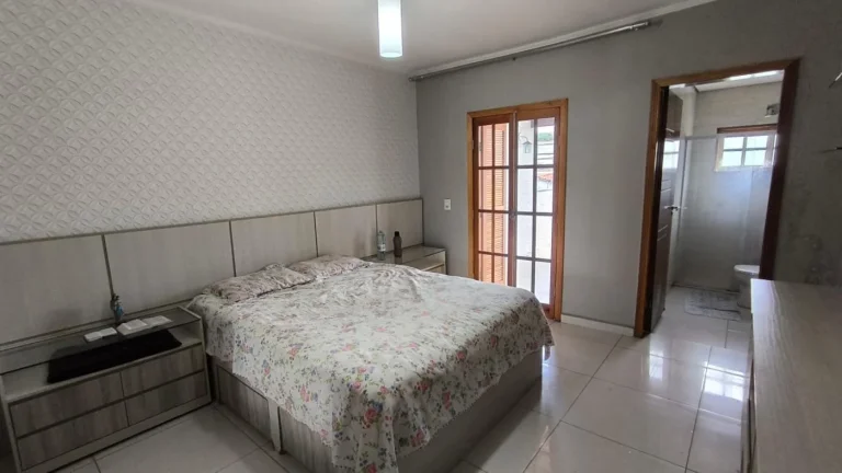 Imagem Sobrado para Venda em São Bernardo do Campo / SP no bairro Rudge Ramos