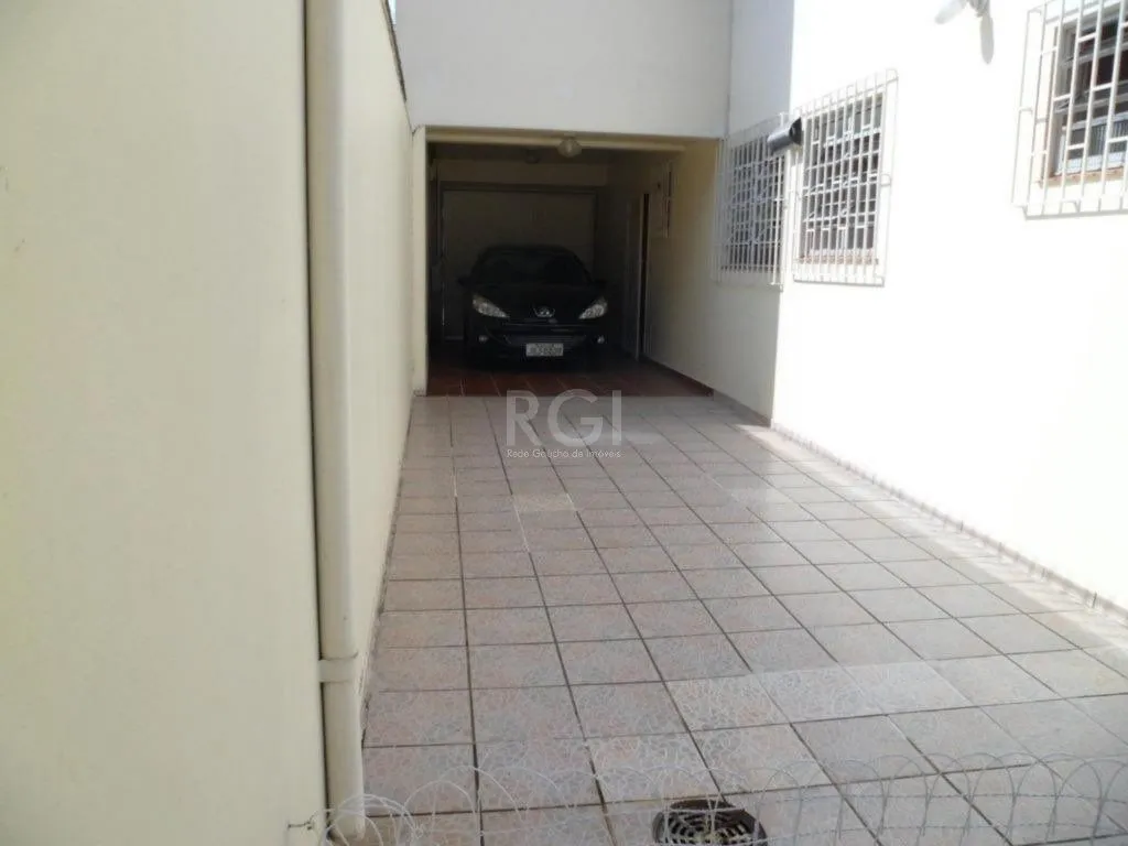 Imagem Casa para Venda - 216m², 4 dormitórios, sendo 1 suites, 8 vagas - Aberta Dos Morros