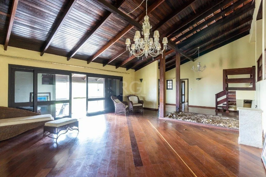 Imagem Casa para Venda - 500m², 4 dormitórios, sendo 1 suites, 4 vagas - Vila Conceição