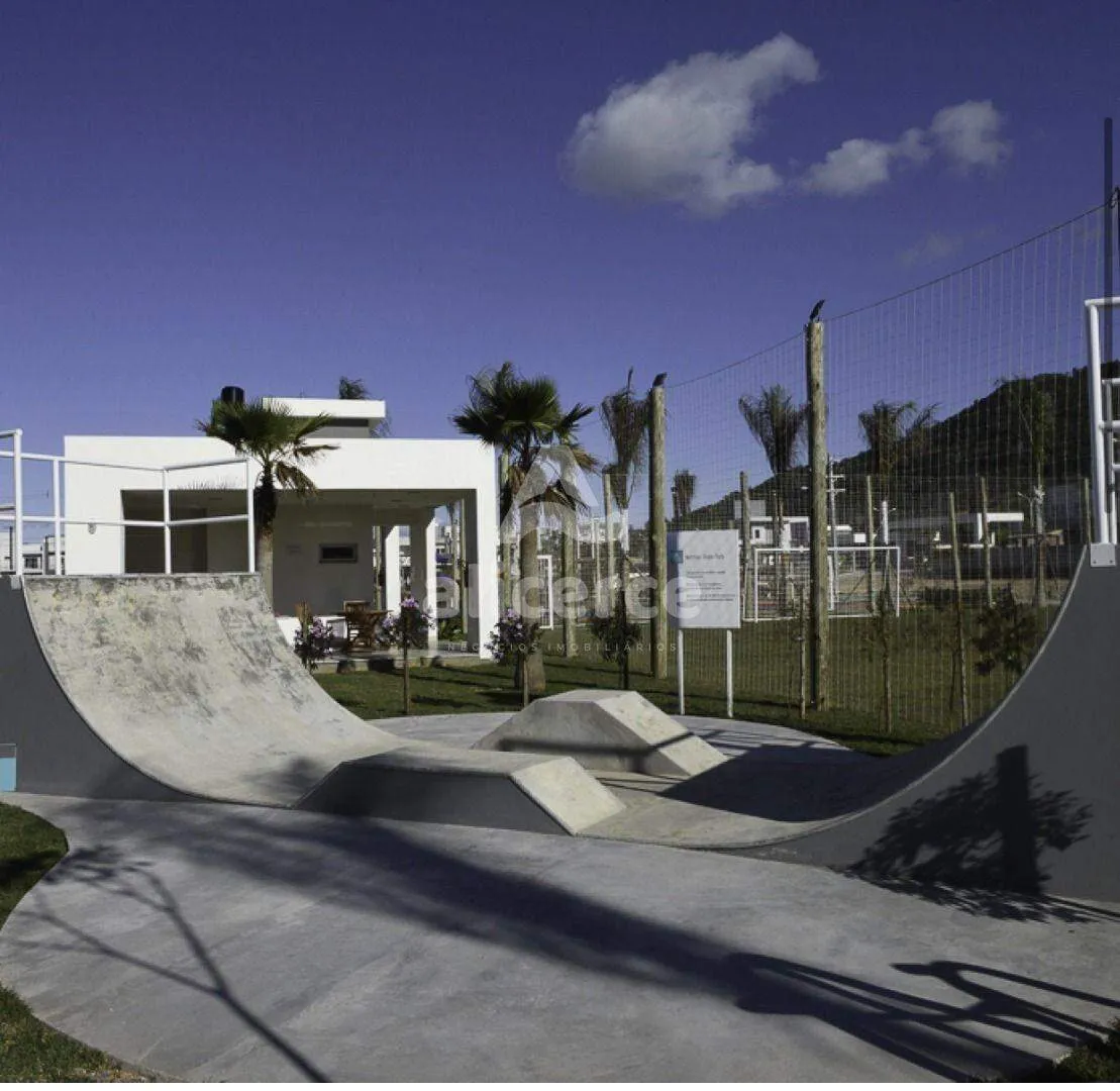 Imagem Excelente Oportunidade de Investimento em Condomínio Completo! Casa à venda no Delta Ville - Biguaçu/SC