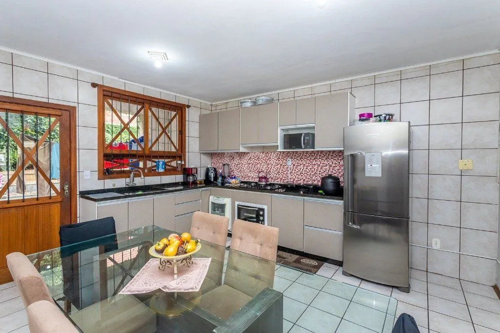 Imagem Sobrado para Venda - 171.64m², 3 dormitórios, sendo 1 suites, 2 vagas - Jardim Itu