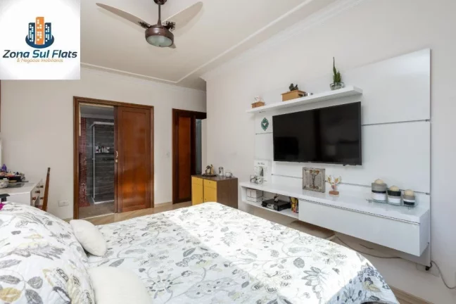 Imagem Apartamento Alto Padrão à Venda Em Moema Com 3 Suítes e 5 Vagas