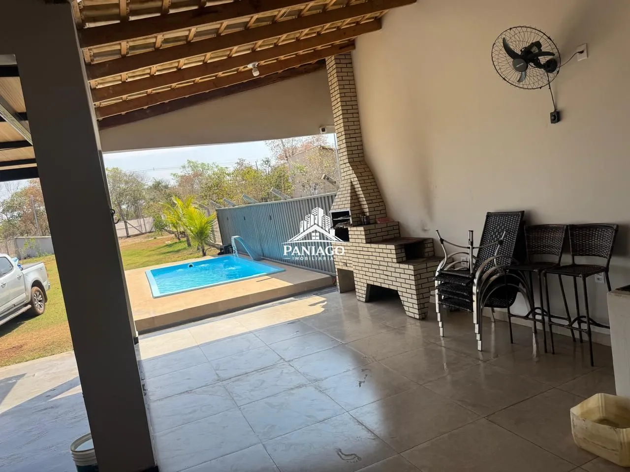 Imagem Casa com Piscina e Acesso ao Rio Cuiabá - Porteira Fechada