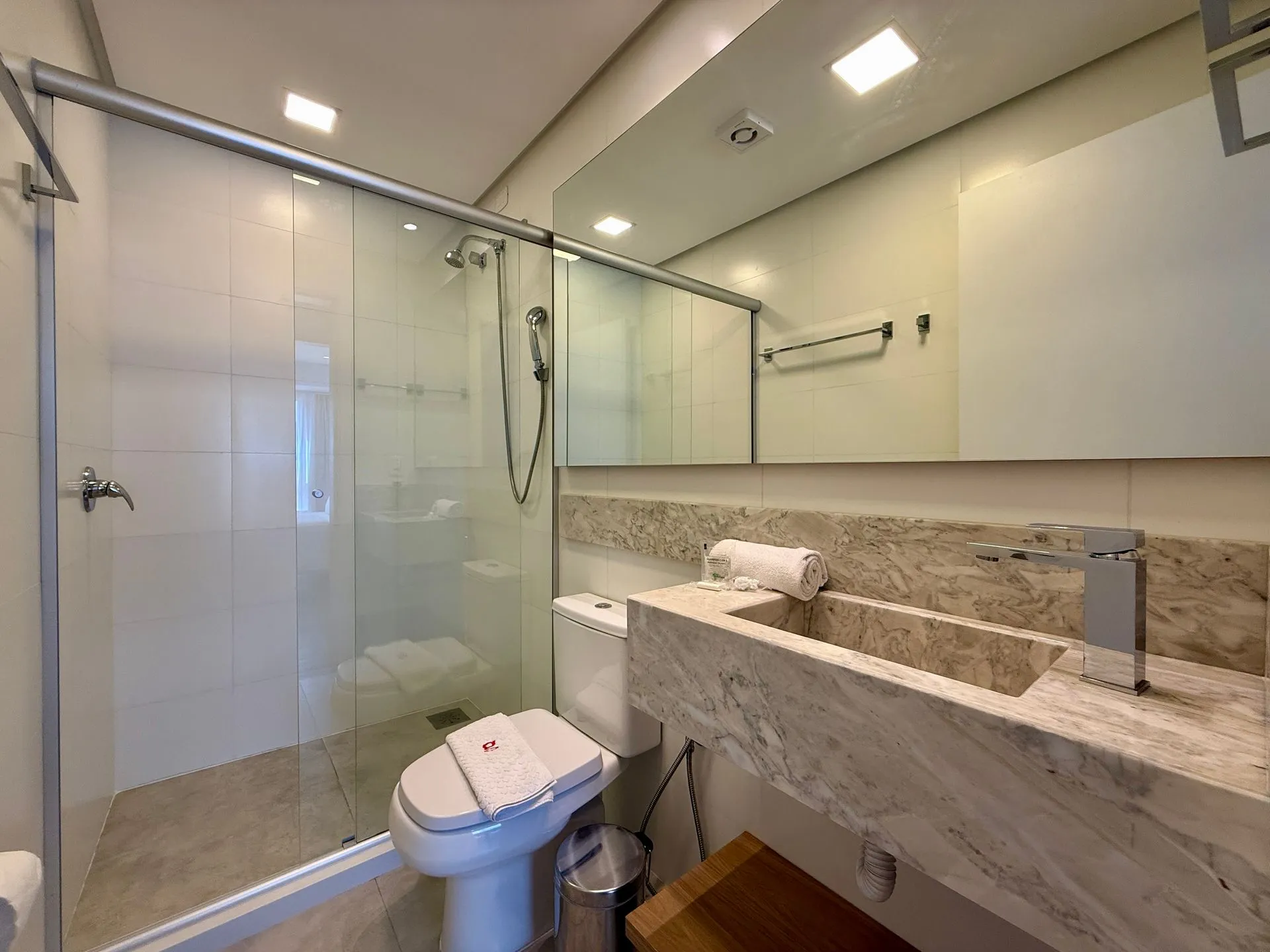 Imagem Apartamento à venda em Gramado, Centro, com 2 quartos, 123.66m2