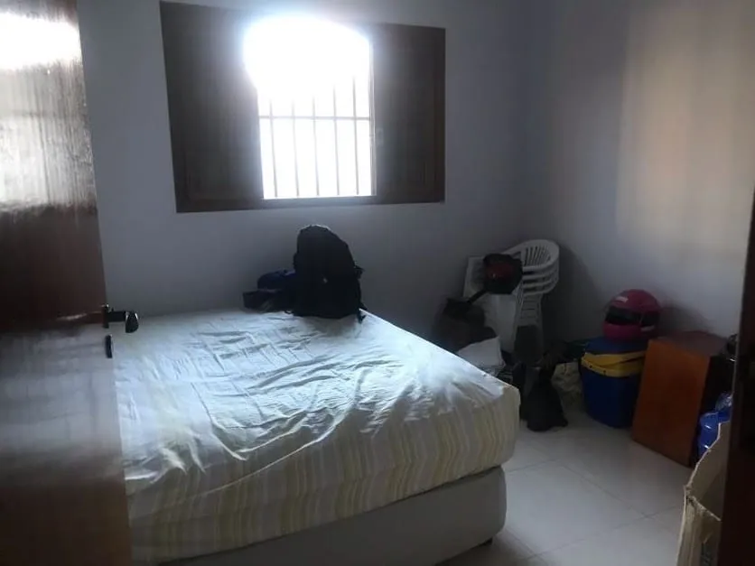 Imagem Casa à venda 2 Quartos, 1 Suite, 5 Vagas, 200M², Loteamento Residencial e Comercial Araguaia, Pindamonhangaba - SP