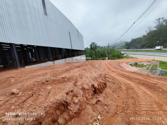 Imagem Galpão com 3620m² em Itapecerica de Serra - SP