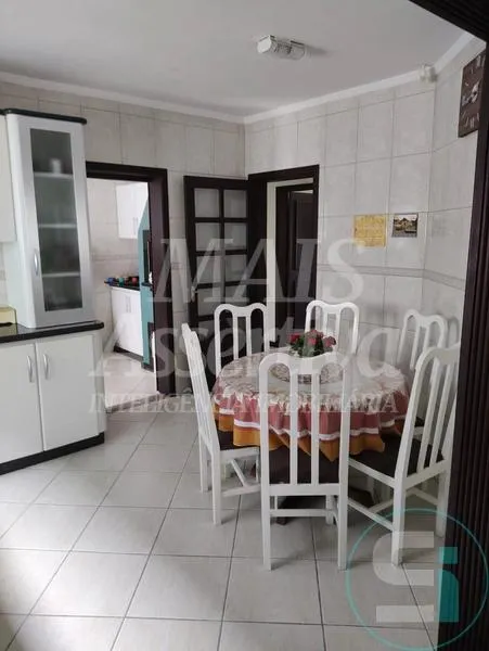 Imagem Casa para venda 03 dormitórios e piscina em Xangrilá Centro