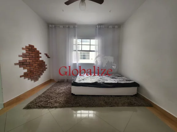 Imagem Sala Living a venda na Ponta da Praia, com 1 vaga por R$ 330.000,00