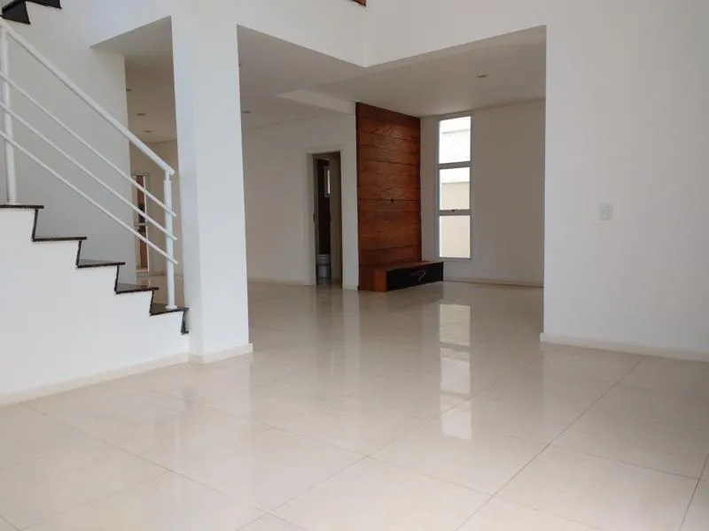 Imagem De R$2.000.000 Por Apenas R$1.800.000 Casa de alto padrão no Cond. Mont Blanc, Conforto, Estilo e Sofisticação na Zona Sul de Sorocaba.