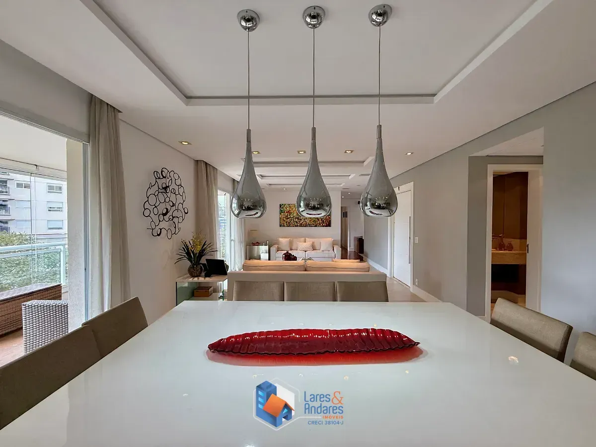 Imagem Apartamento para venda em Vila Andrade com 4 quartos, sendo 3 suítes, 200m²
