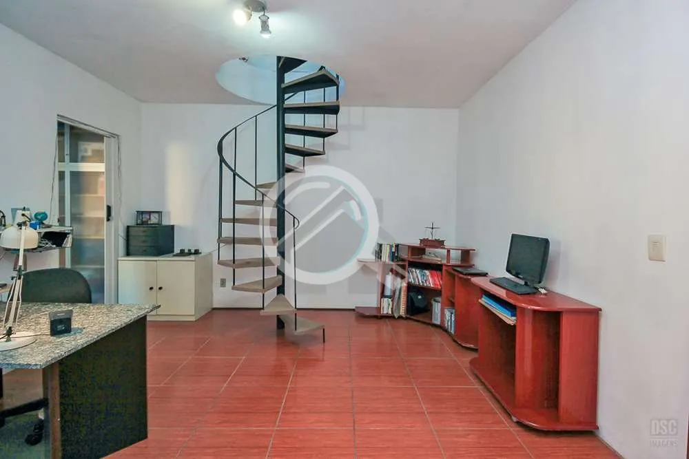 Imagem Bem-vindo ao seu novo lar na Azenha! Descubra esta encantadora cobertura duplex de 92m² privativos ...