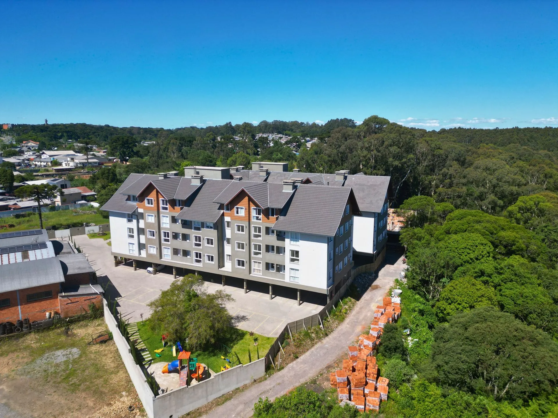Imagem Apartamento à venda em Canela, Centro, com 2 quartos, 59.07m2
