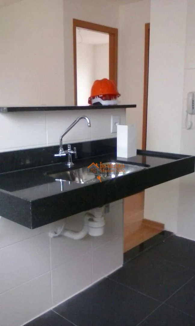 Imagem Apartamento com 2 dormitórios à venda, 41 m² por R$ 255.000,00 - Água Chata - Guarulhos/SP