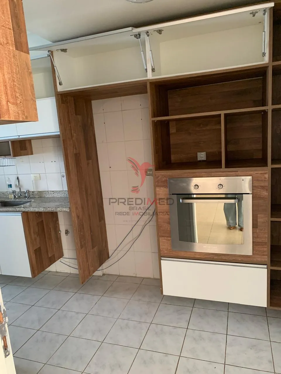 Imagem Vendo casa com 200 mts2, 4 Quartos( 2 Suites ) em condomínio fechado no Morumbi. SP