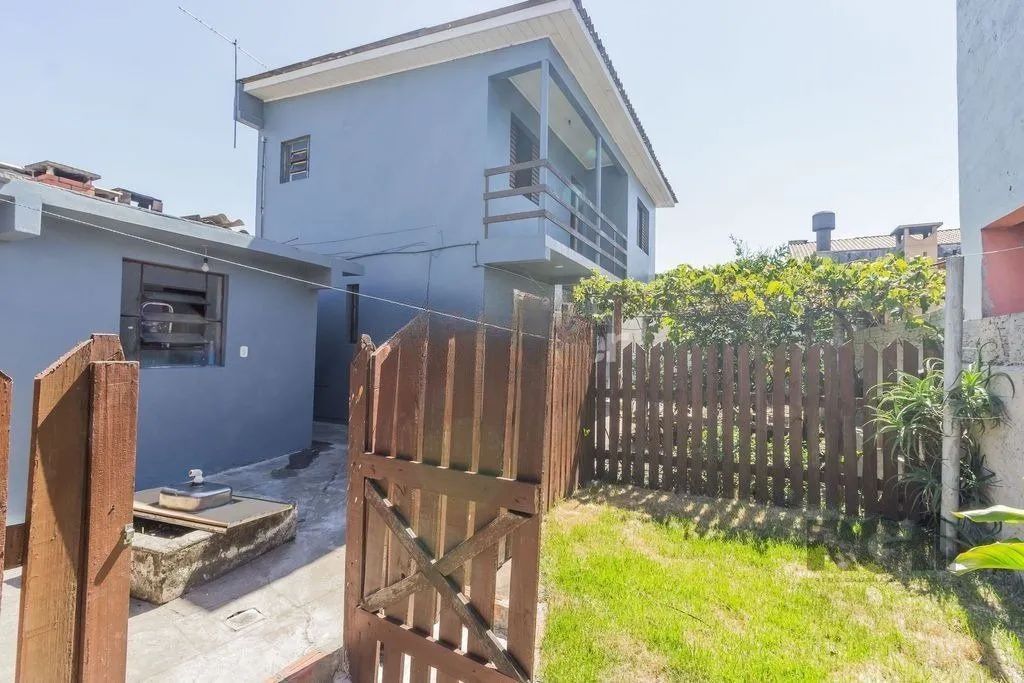 Imagem Casa de 5 dormitórios no bairro Sarandi
