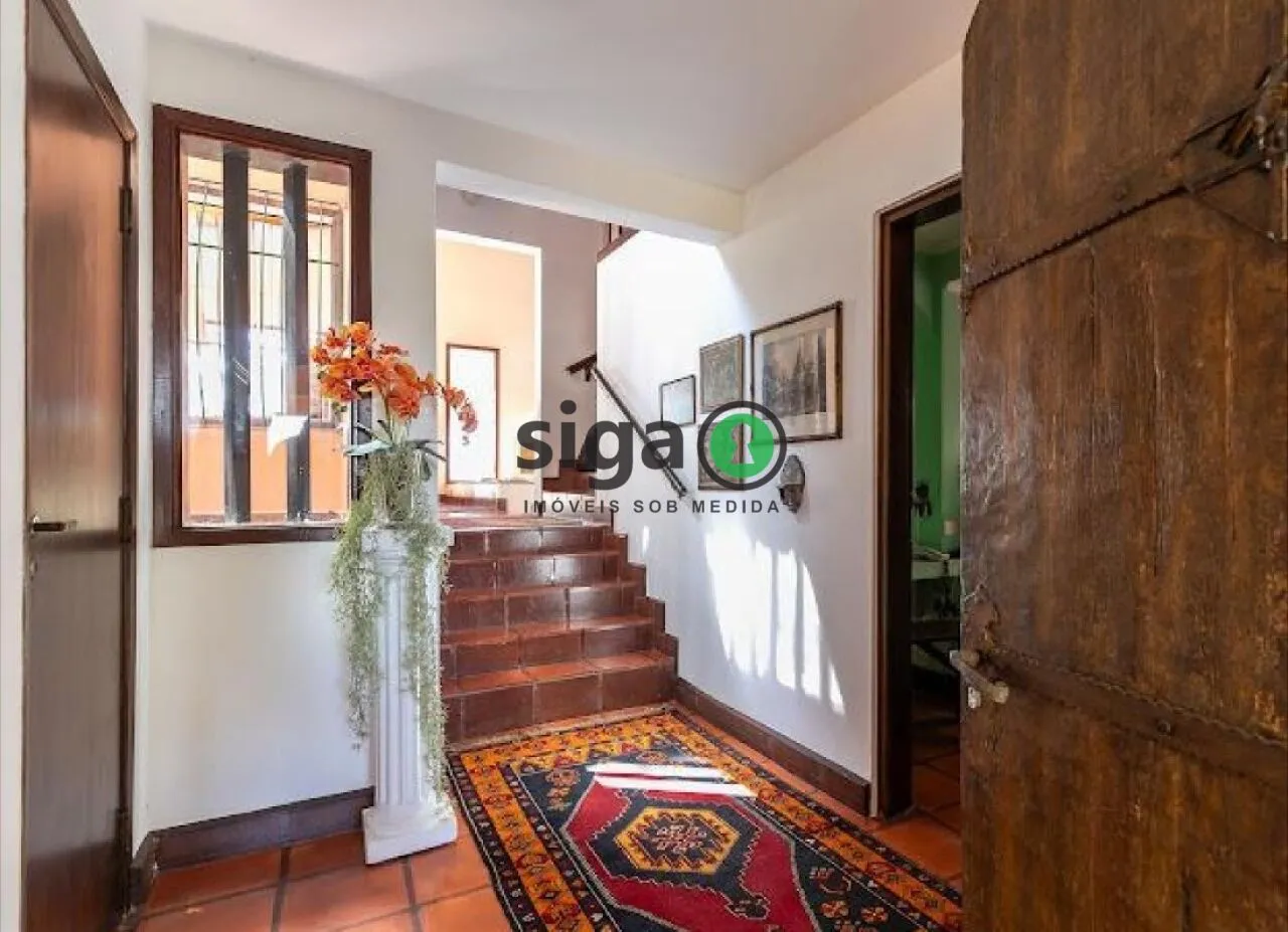 Imagem CASA À VENDA EM RUA FECHADA JARDIM EVEREST - VISTA PARA O JÓQUEI CLUB