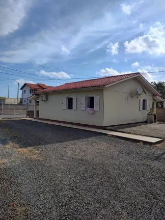 Foto do imóvel Casa com 3 Quartos à Venda, 180 m² em Rua Alina Alexandrina Mateus, 151 - Rio Maina, Criciúma - SC